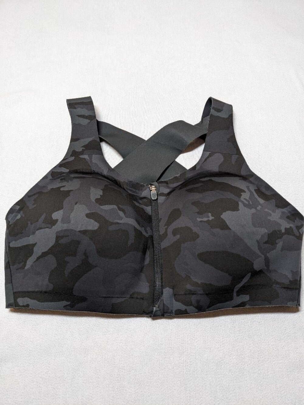 Lululemon Enlite Bra Zip Front - Size 36DD
